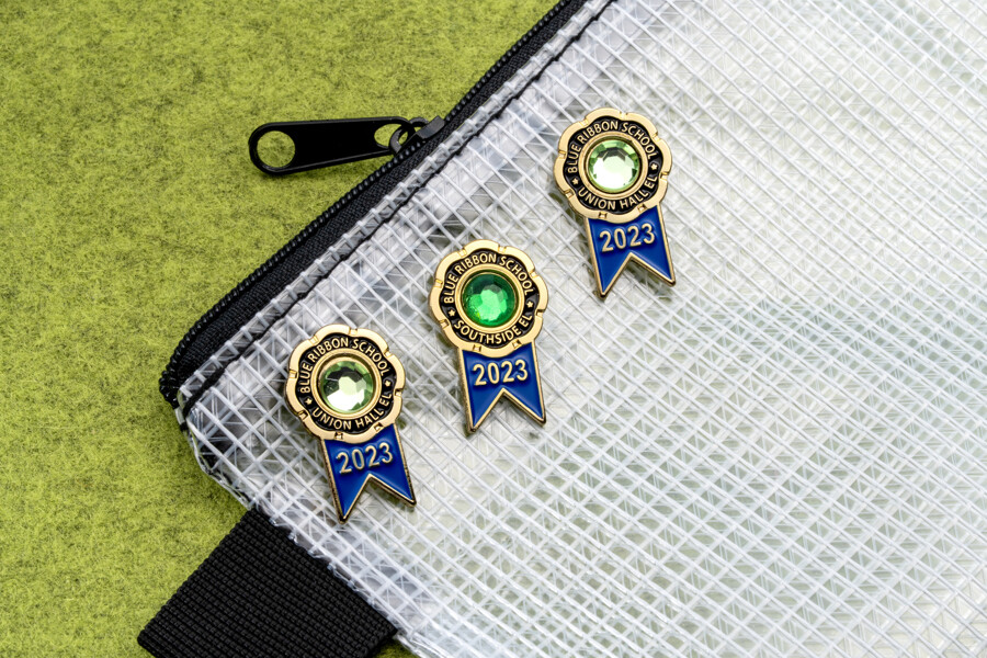 Lapel pin with a gemstone